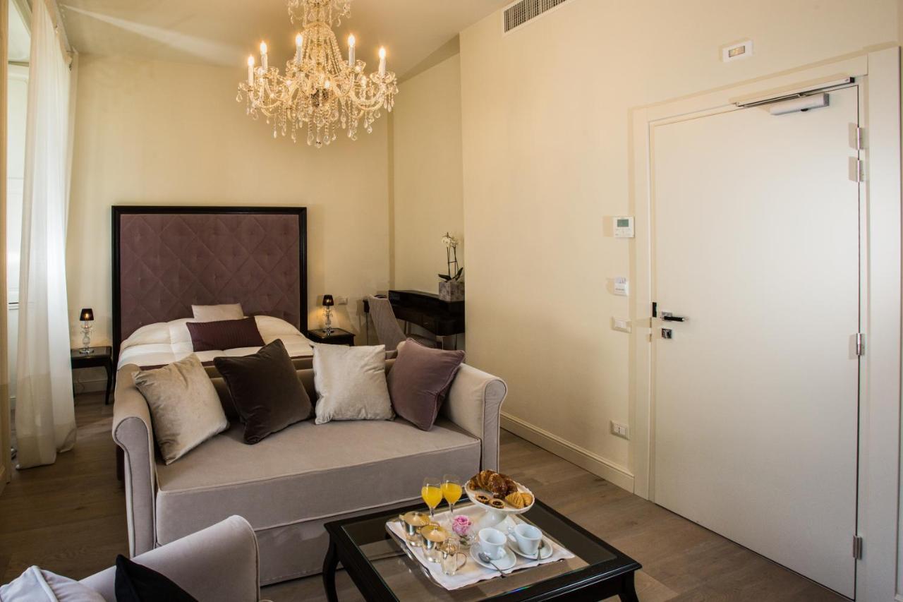 Hotel Villa Giulia Valmadrera Esterno foto