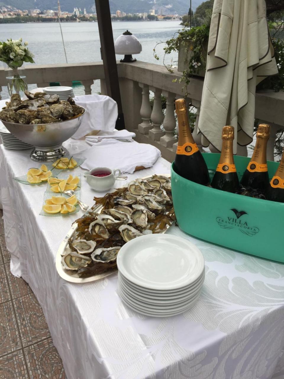 Hotel Villa Giulia Valmadrera Esterno foto